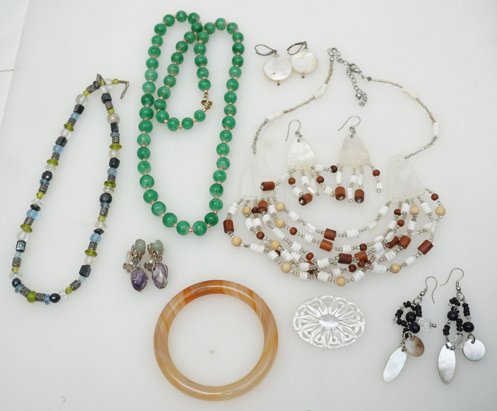 10 PC CHRYSOPRASE - MOP JEWELRY (1 of 5)