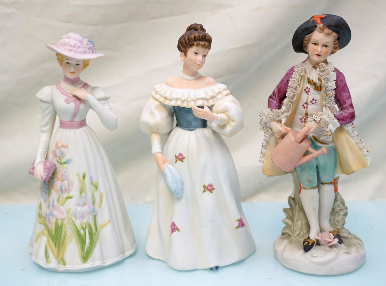 3 PIECE VINTAGE PORCELAIN FIGURINES (1 of 7)
