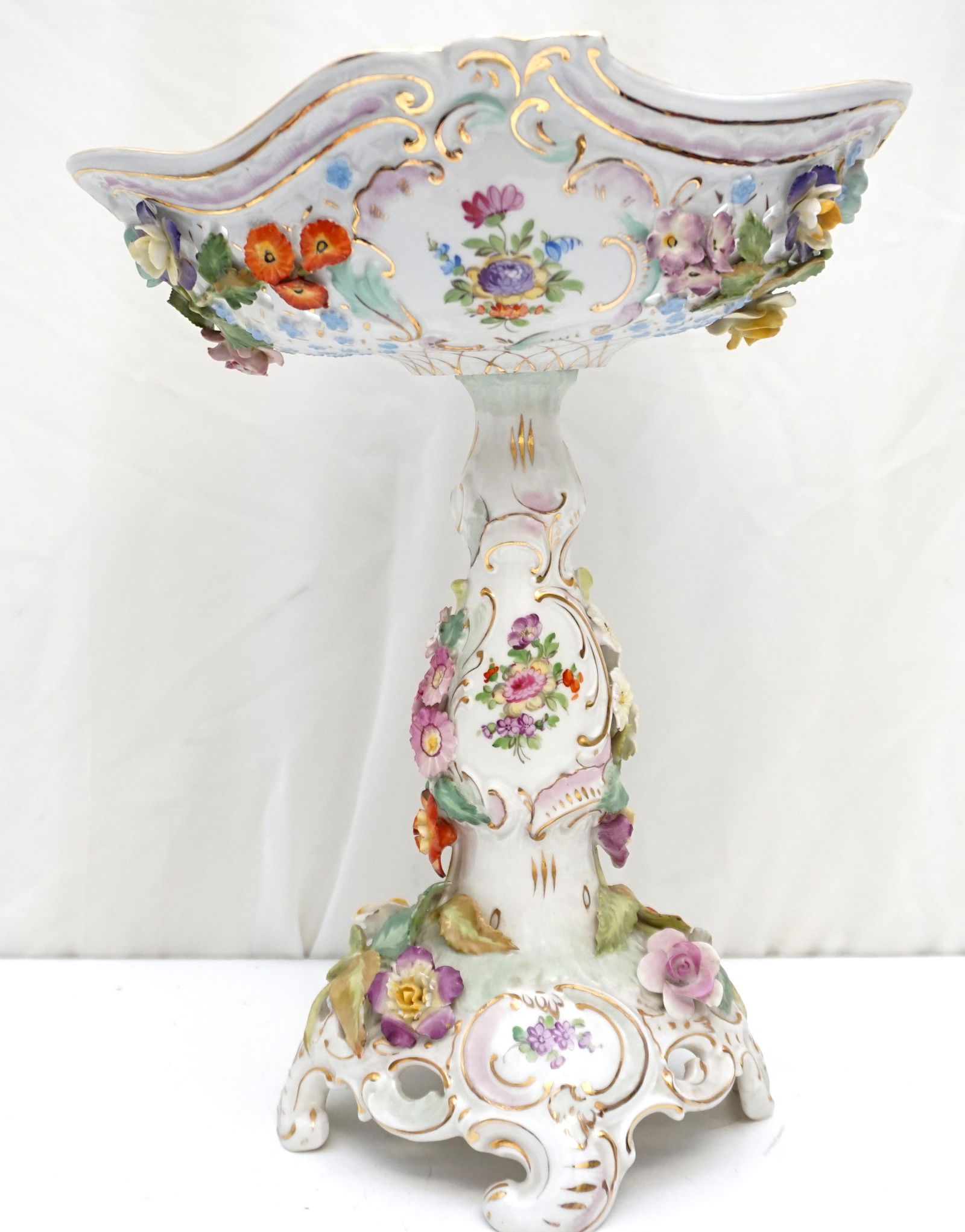 LARGE DRESDEN FLORAL COMPOTE (1 of 11)