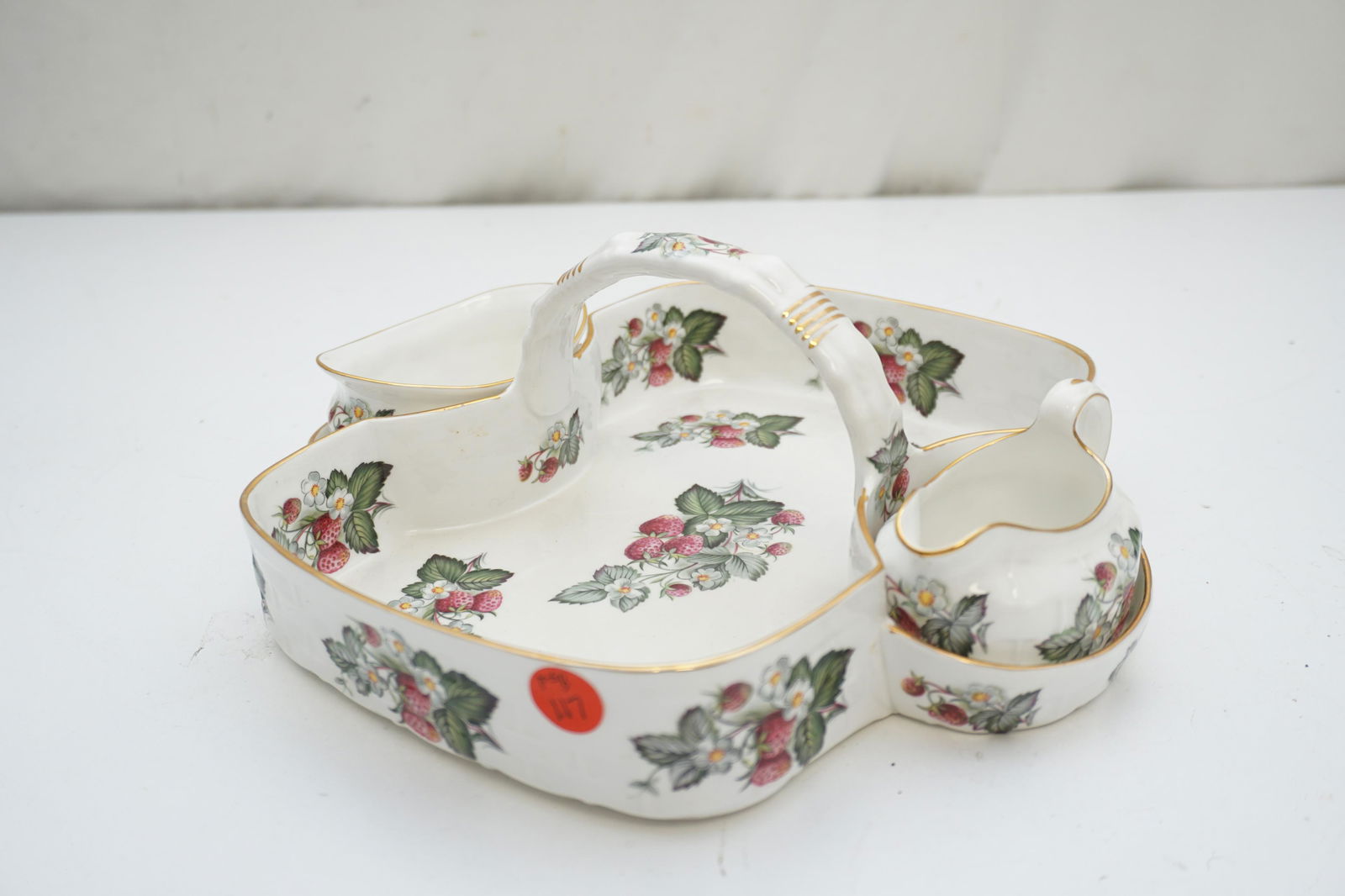 HAMMERSLY ENGLISH BERRY BASKET (1 of 5)