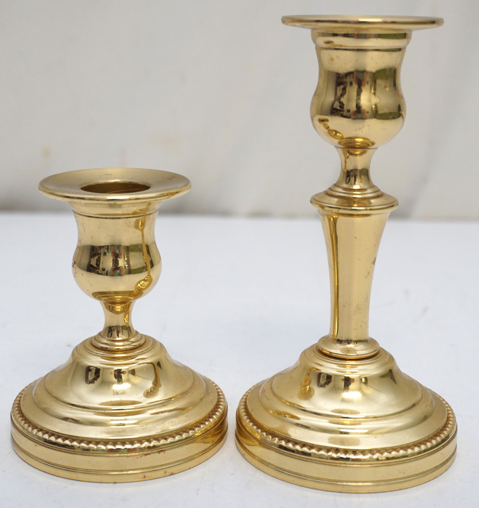 2 BALDWIN BRASS CANDLESTICKS (1 of 5)