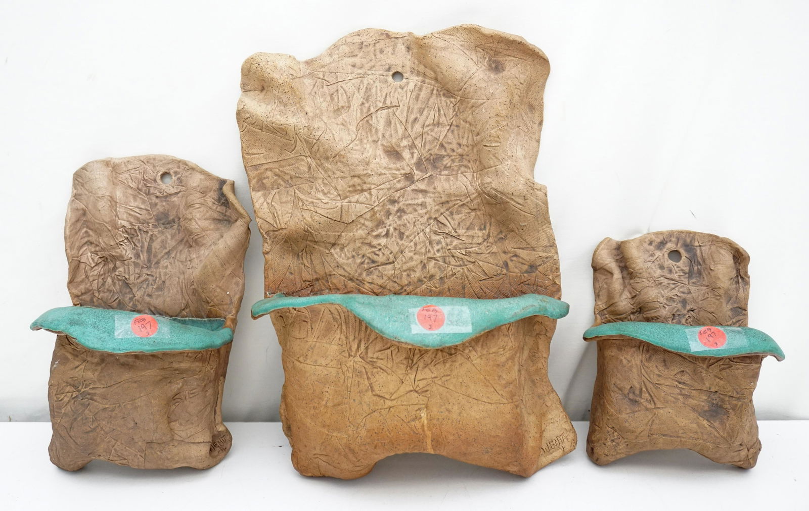 3 WENTA POTTERY WALL PLANTERS / POCKETS (1 of 8)