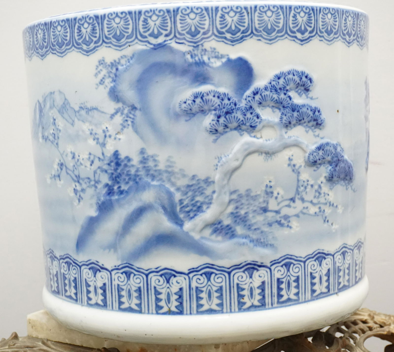 ANTIQUE JAPANESE HIBACHI/PLANTER (1 of 10)