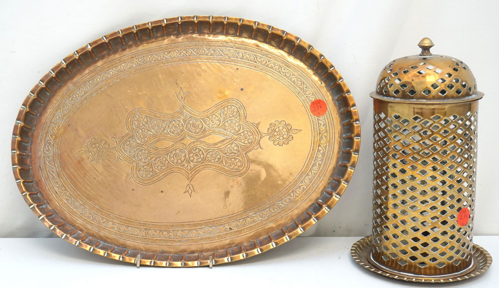 VINTAGE MIDDLE EASTERN BRASS TRAY AND CANDLE (1 of 5)