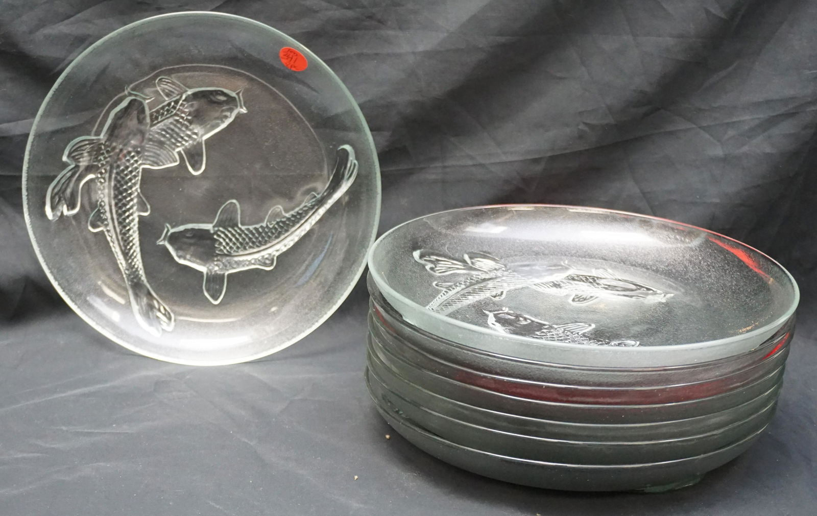 8 GLASS KOI SUSHI PLATES (1 of 3)