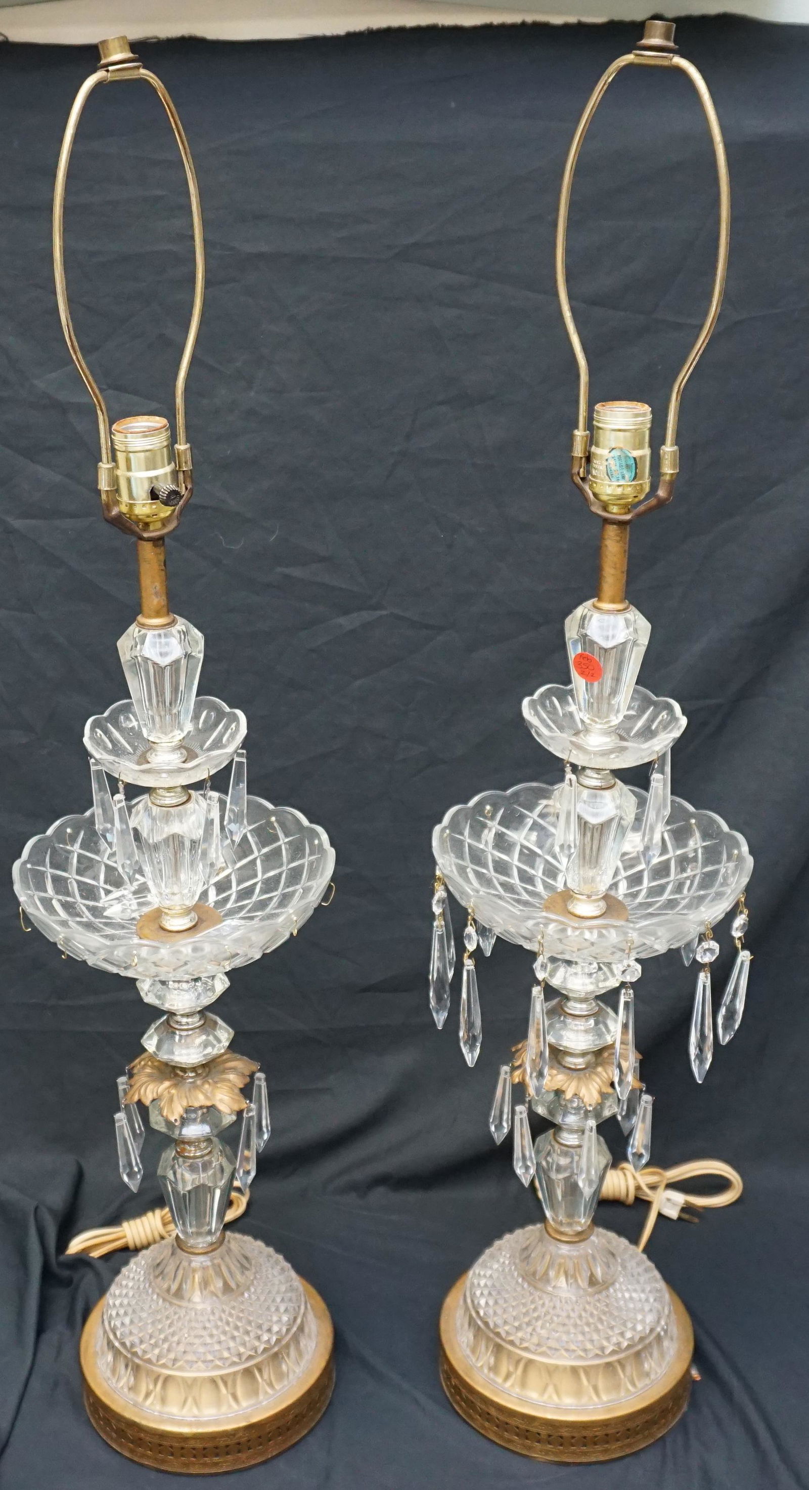 2PC VINTAGE CUT GLASS LAMPS (1 of 7)