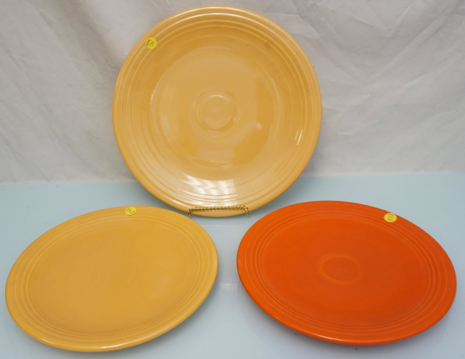 3 pc 1950s FIESTA CHOP PLATES (1 of 6)