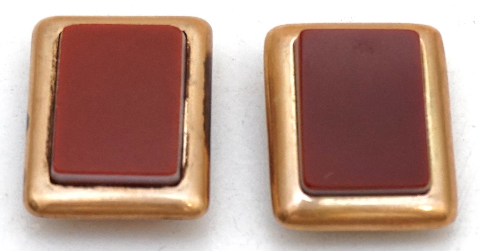 ANTIQUE AMERICAN 14K * BANDED RED AGATE CUFF BUTTONS (1 of 2)