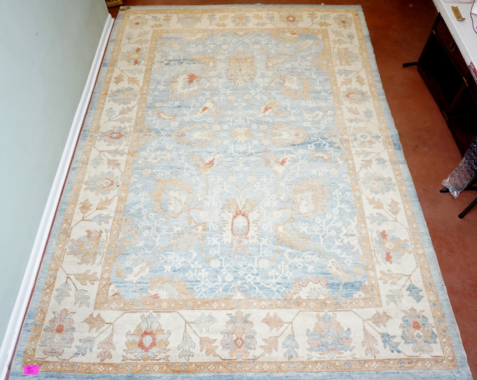 LARGE HAND KNOTTED OUSHAK RUG (1 of 12)