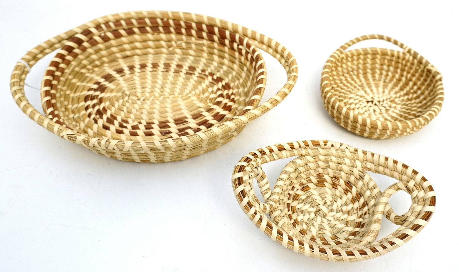 3 CHARLESTON SWEETGRASS BASKETS (1 of 7)