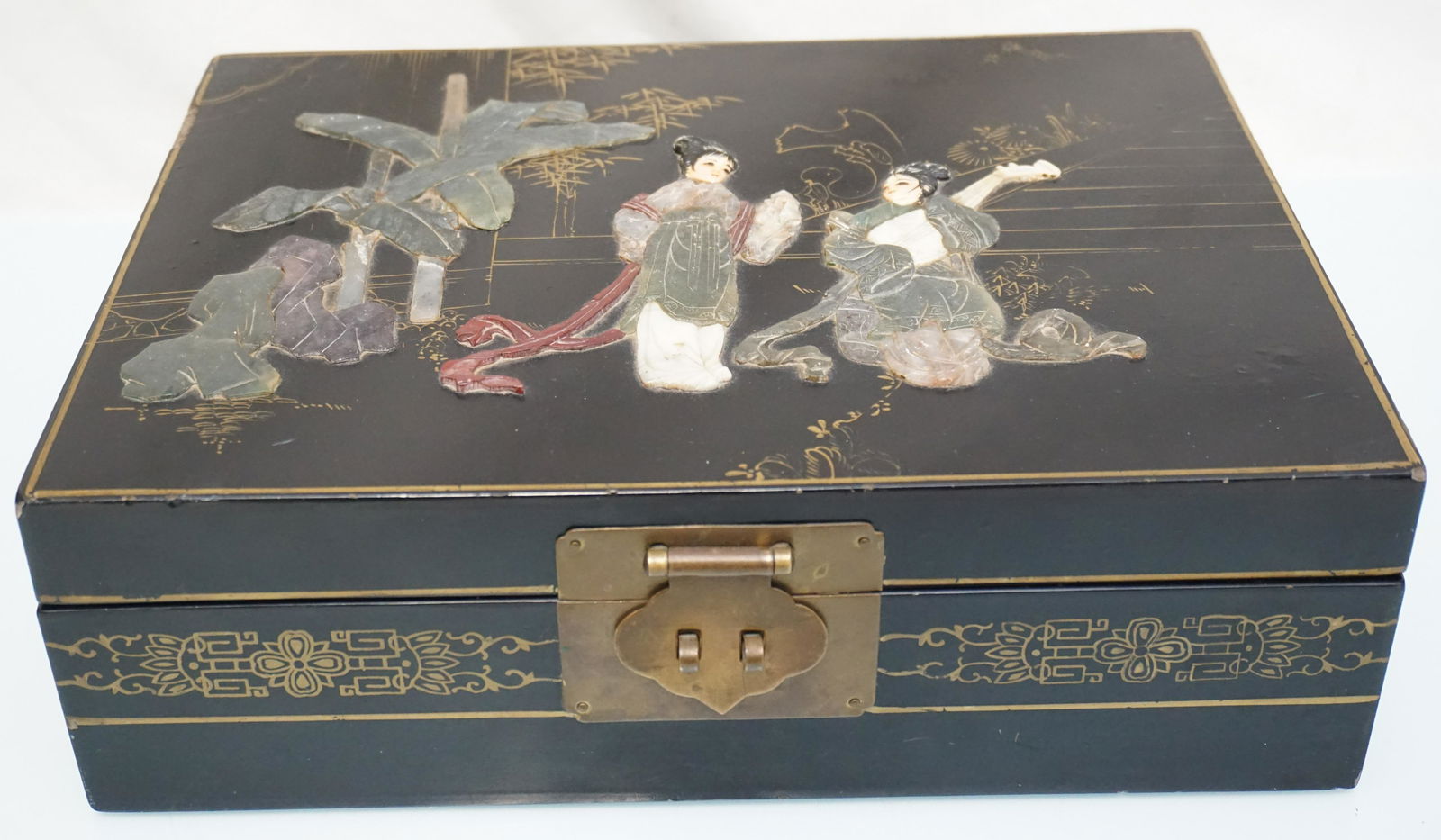 CHINESE INLAID STONE LACQUER JEWELRY BOX (1 of 10)