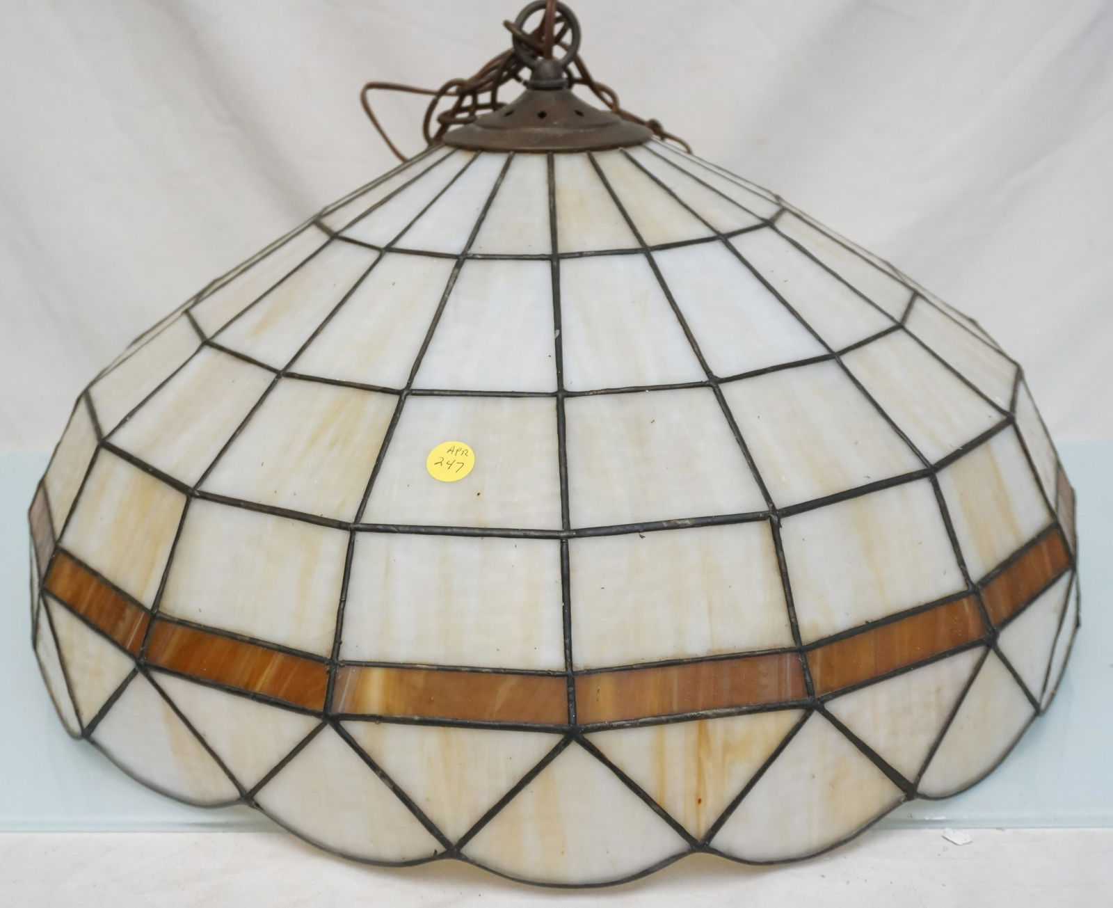VINTAGE LEADED STAINED GLASS HANGING LIGHT (1 of 6)