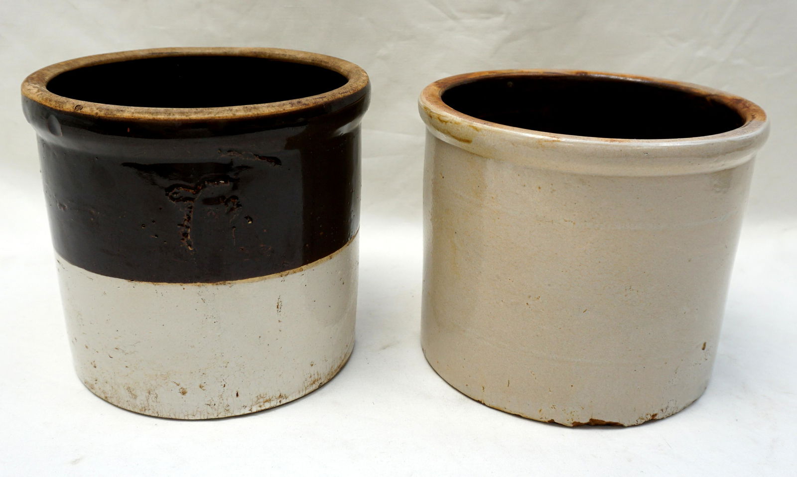 ANTIQUE PRIMITIVE AMERICANA STONEWARE CROCKS (1 of 9)