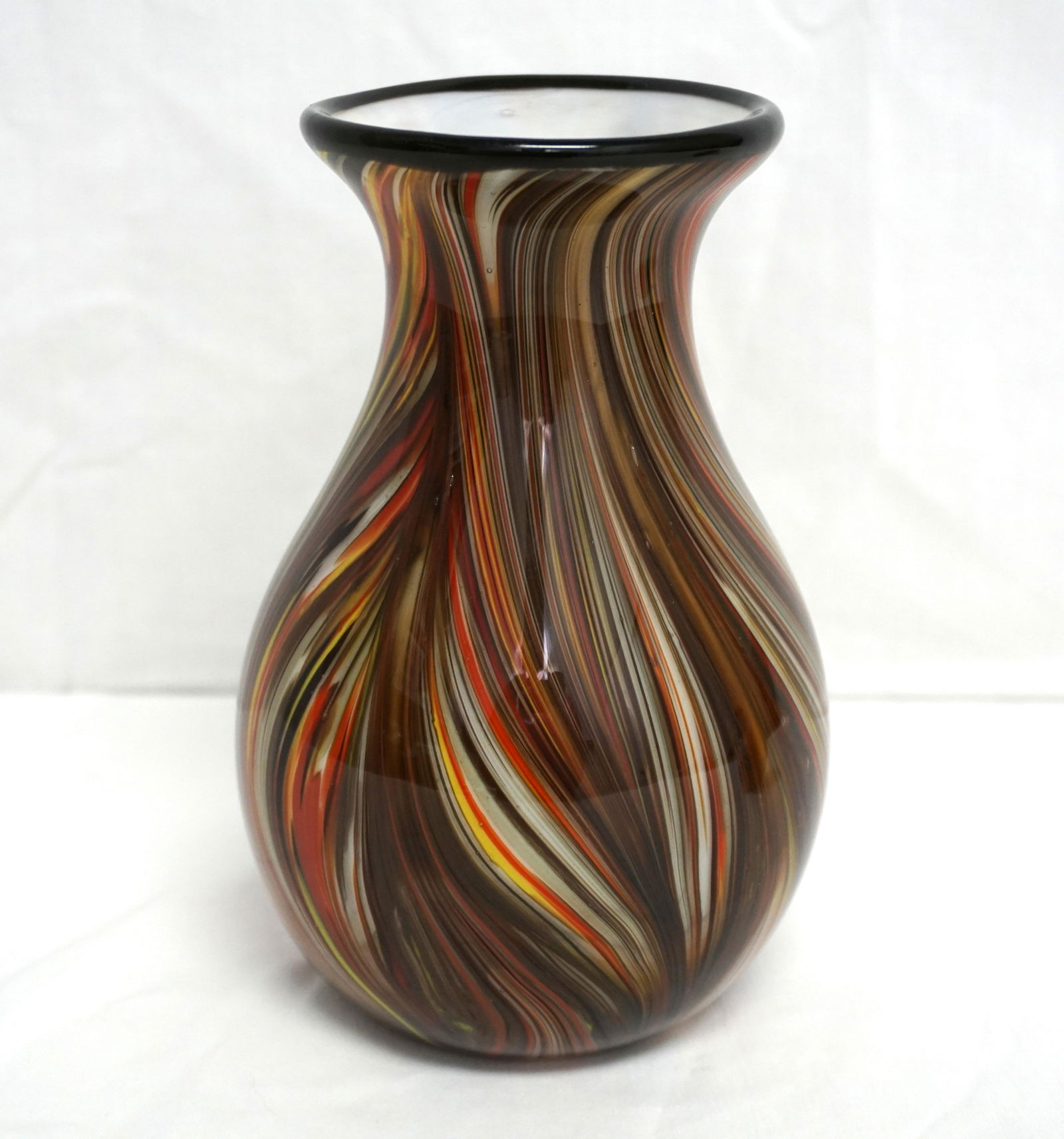 MURANO SAN MARCO CASED GLASS VASE (1 of 8)