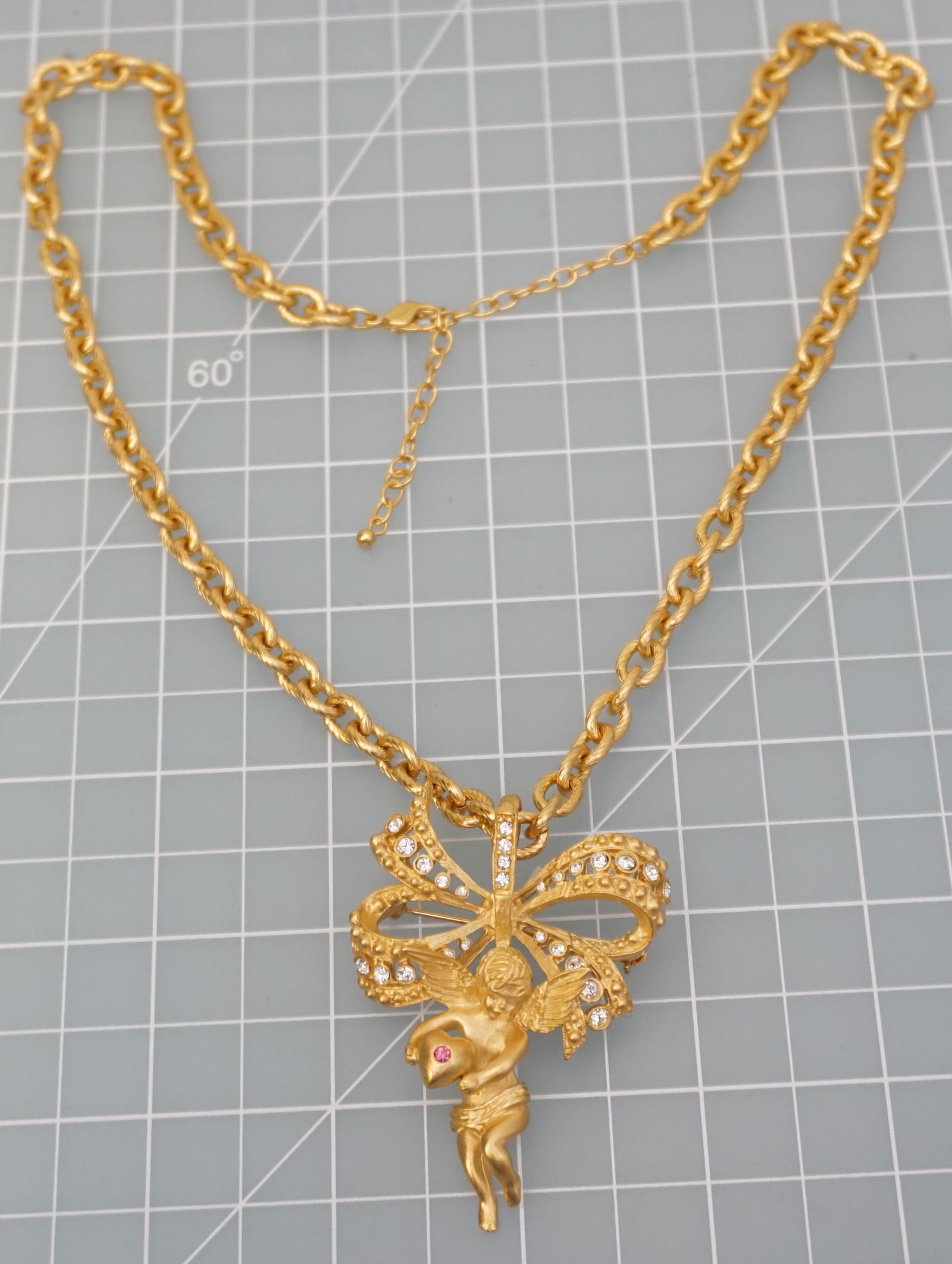 CAMROSE & KROSS JACKIE KENNEDY CHERUB BROOCH / NECKLACE (1 of 6)