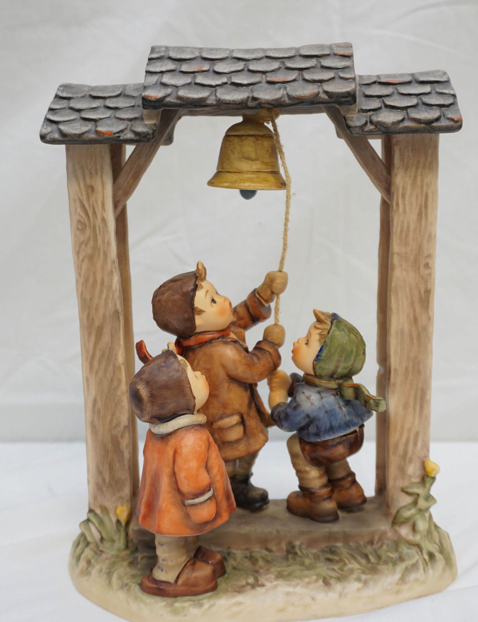 HUMMEL FIGURE: "LET'S TELL THE WORLD" (1 of 8)