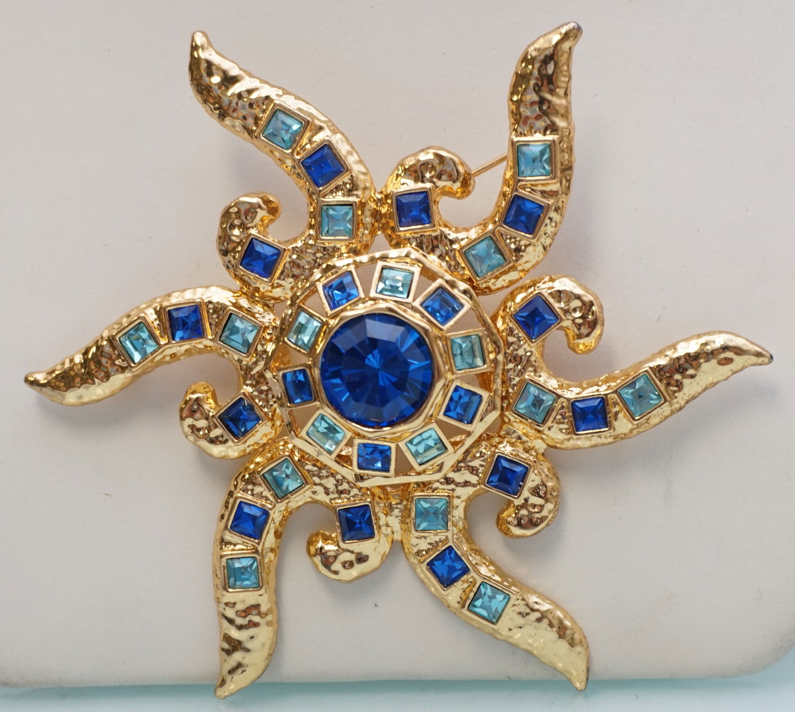 LARGE R.J. GRAZIANO AUSTRIAN CRYSTAL SUN BROOCH (1 of 5)