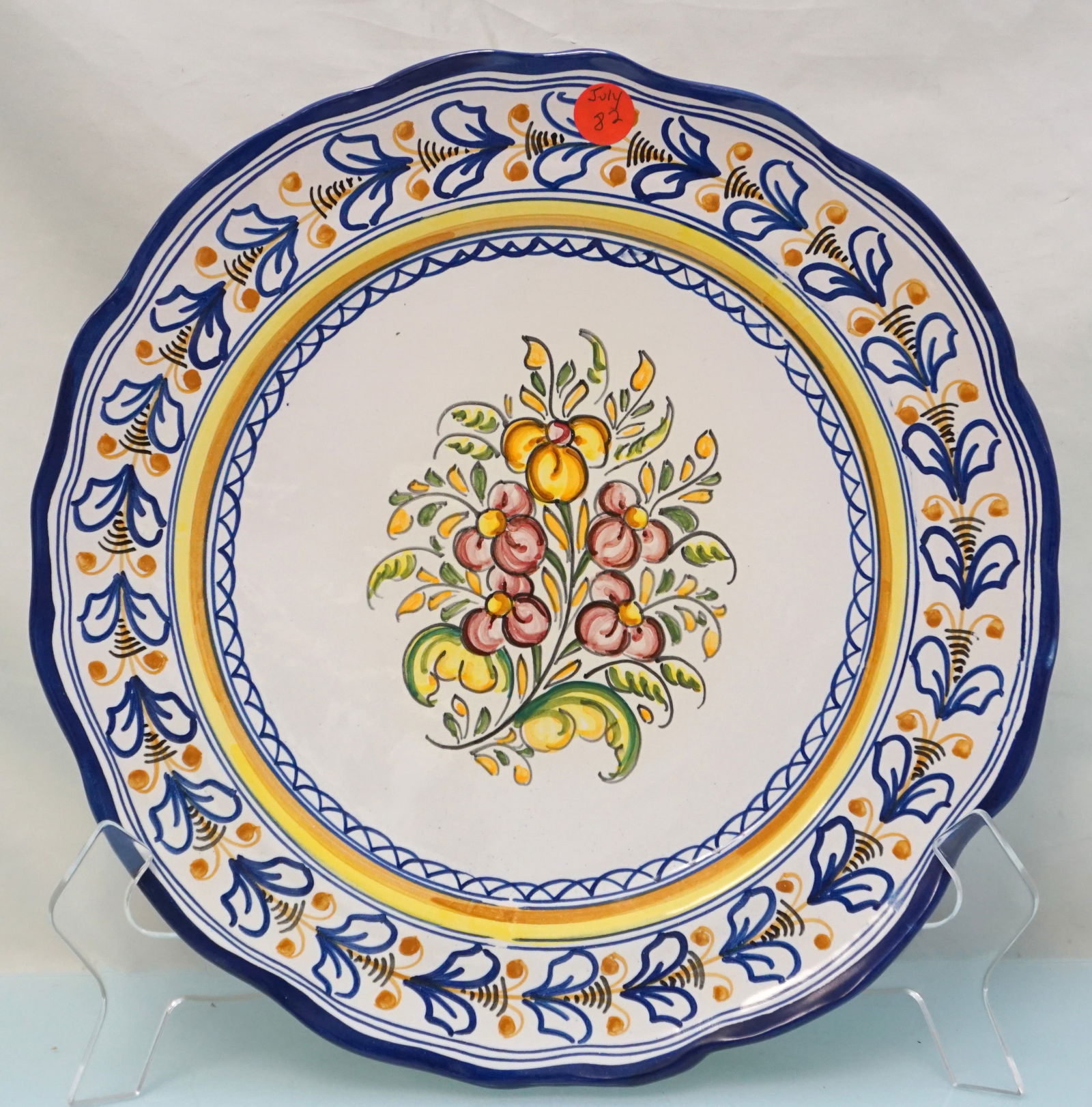 SPANISH TALAVERA FAIENCE CHARGER (1 of 5)