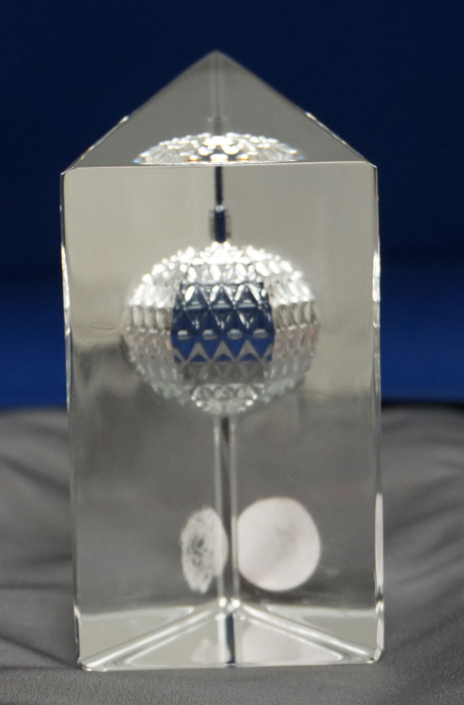 WATERFORD CRYSTAL TIMES SQUARE STAR OF HOPE PAPERWEIGHT (1 of 6)
