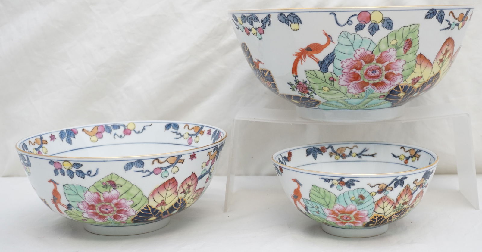3 VINTAGE TOBACCO LEAF PORCELAIN BOWLS (1 of 8)