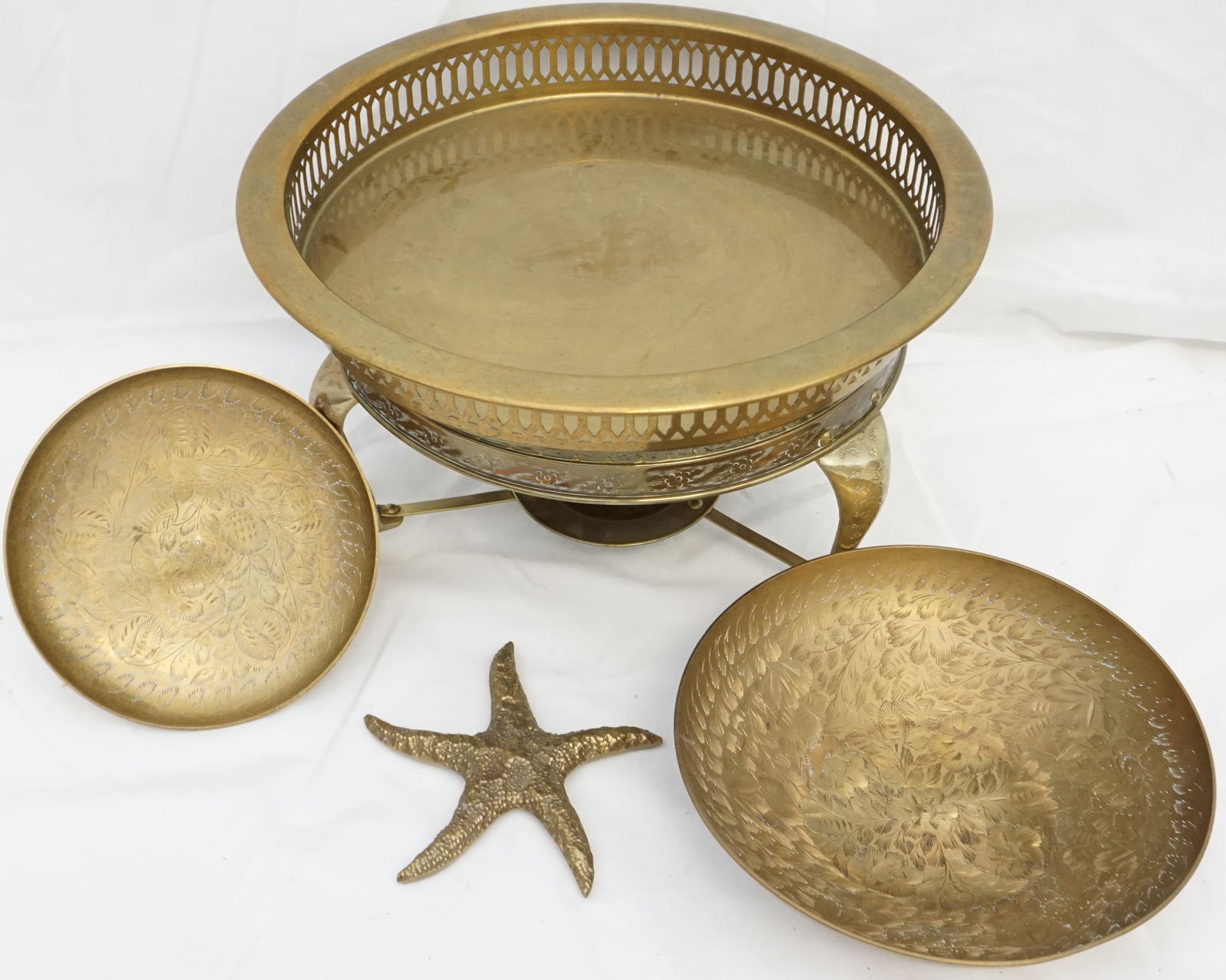 GROUPING VINTAGE BRASS BOWLS - TRAYS - STAND + (1 of 6)