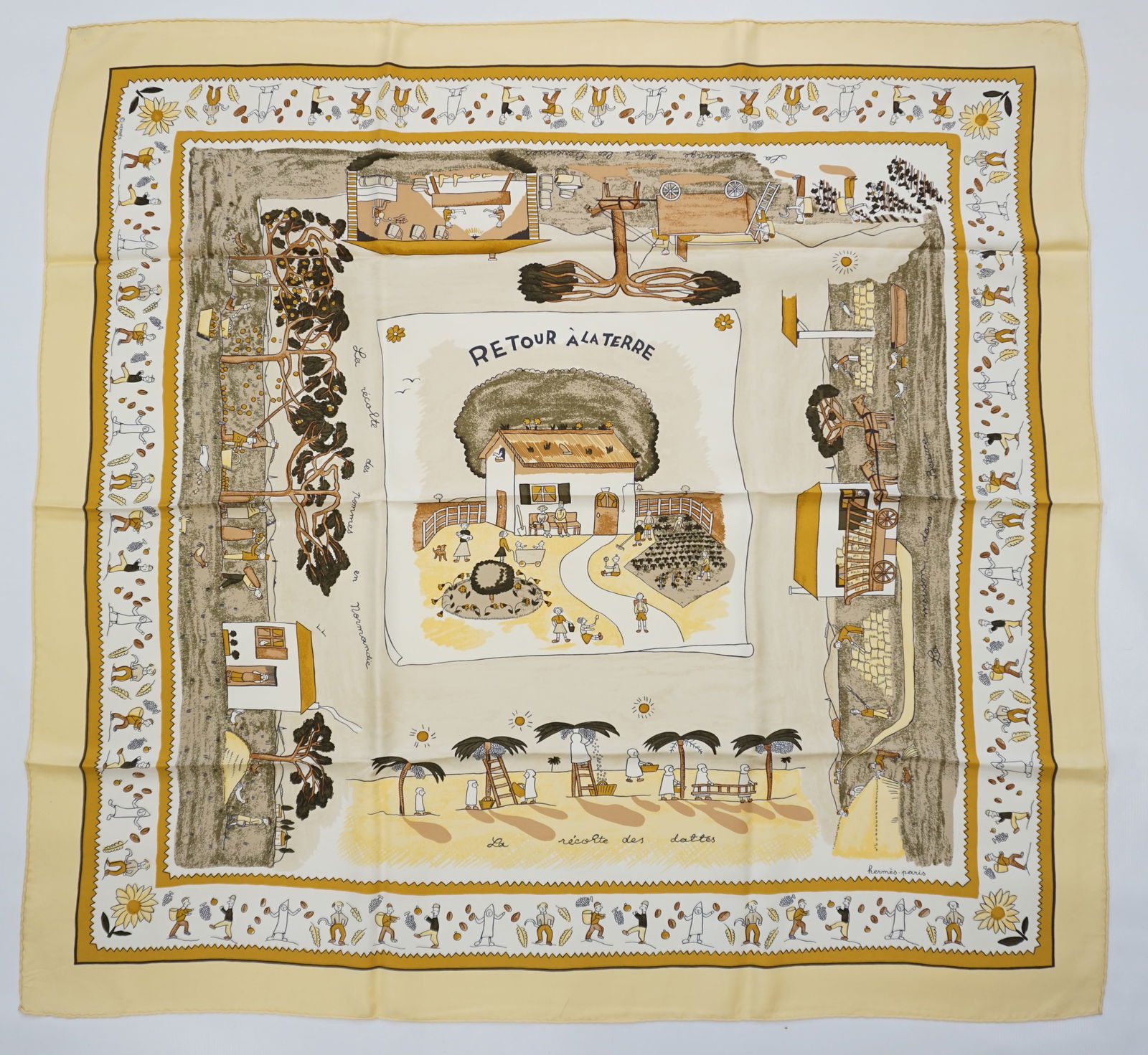 HERMES PARIS "RETOUR A LA TERRE" SILK SCARF (1 of 5)
