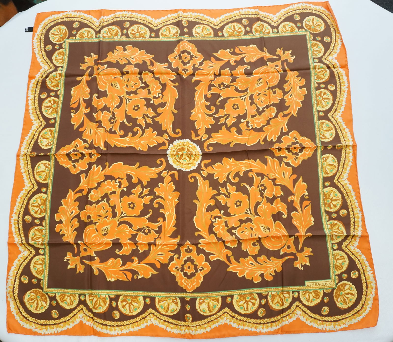 GIVENCHY FLORAL PATTERN SIKL SCARF (1 of 5)