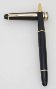 VINTAGE MONTBLANC MEISTERSTUCK ROLLERBALL PEN: Vintage Monteblanc Meisterstück Le Grande rollerball gold accented black pen. No ink cartridge included.