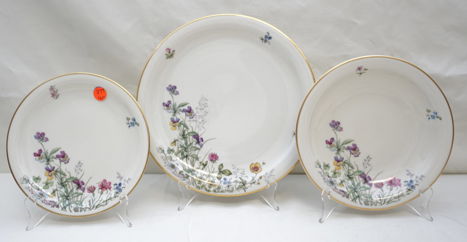 16PC FRANCONIA "MEADOW FLOWERS" CHINA: Meadow Flowers pattern China by Franconia. The set contains a mix of scenes "A - F" including 6 dinner plates, 4 salad plates and 4 soup bowls. The dinner plates-10.5", salad plates- 7.75", bowls- 8.5