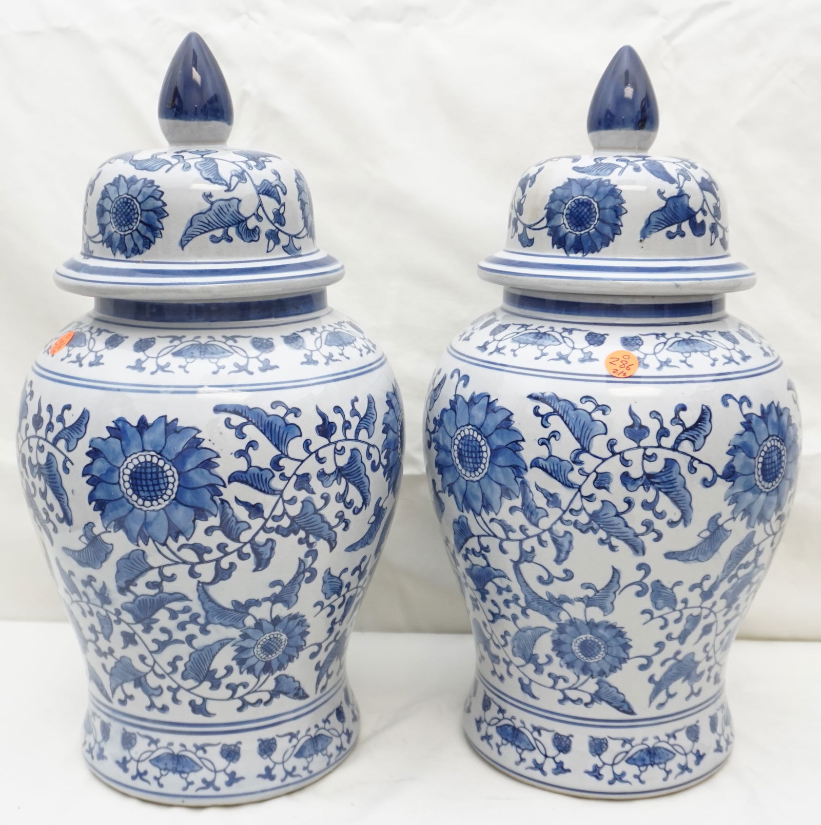 PAIR OF TWO LARGE MATCHING BLUE & WHITE GINGER JARS (1 of 8)