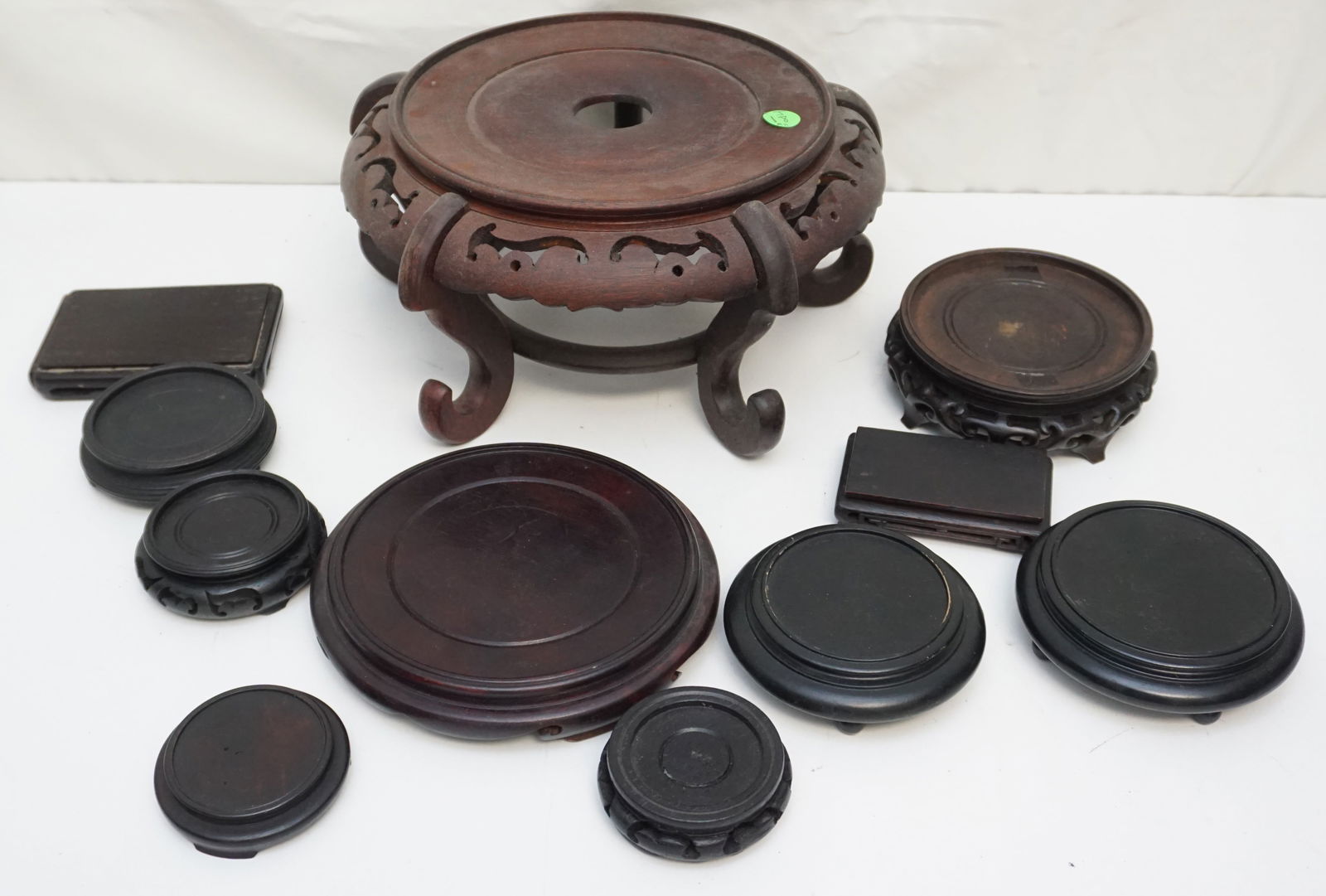 12PC CARVED WOOD STANDS (1 of 5)