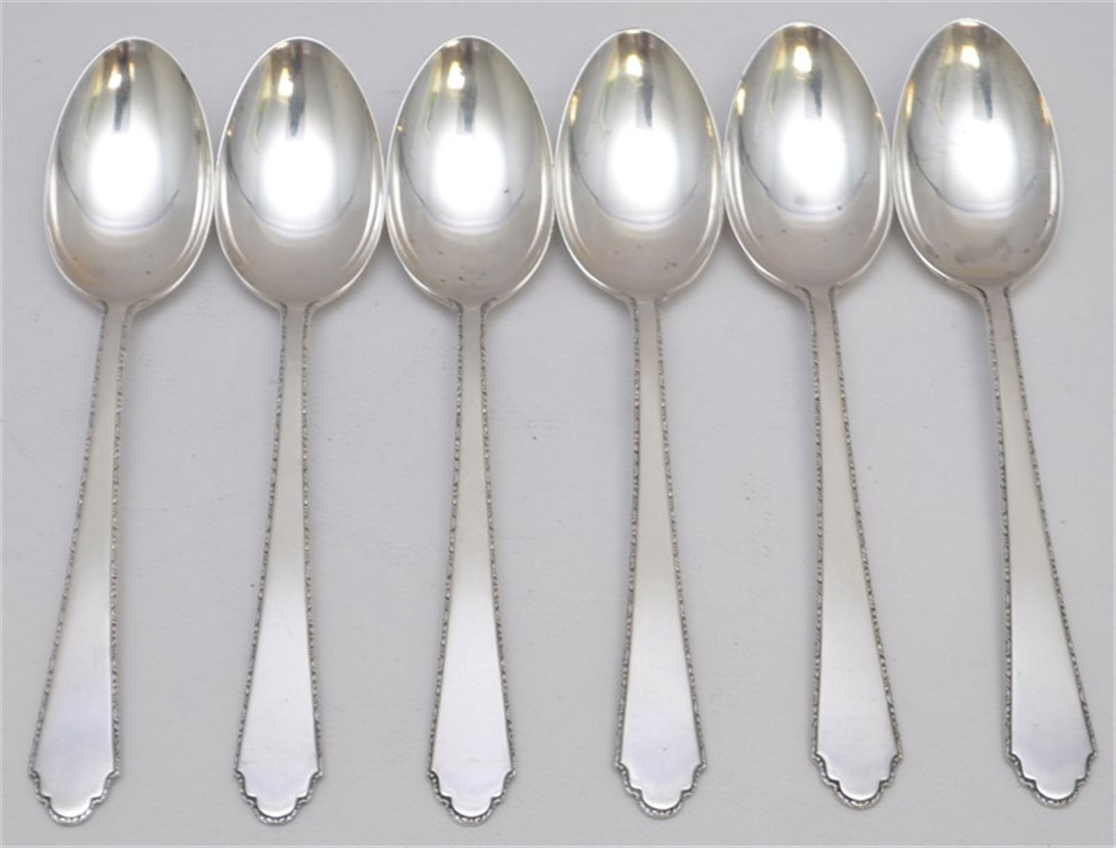 6 LUNT STERLING WILLIAM & MARY TEASPOONS (1 of 6)