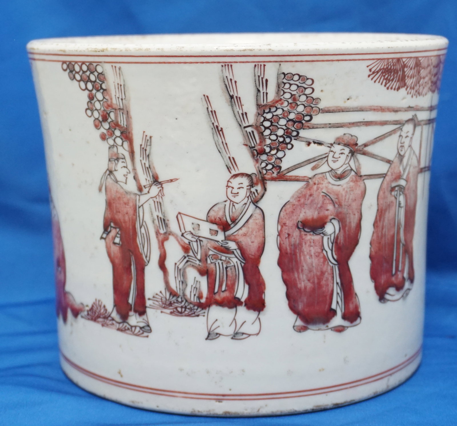 ANTIQUE QING DYNASTY CHINESE RED UNDERGLAZE BRUSHPOT (1 of 10)