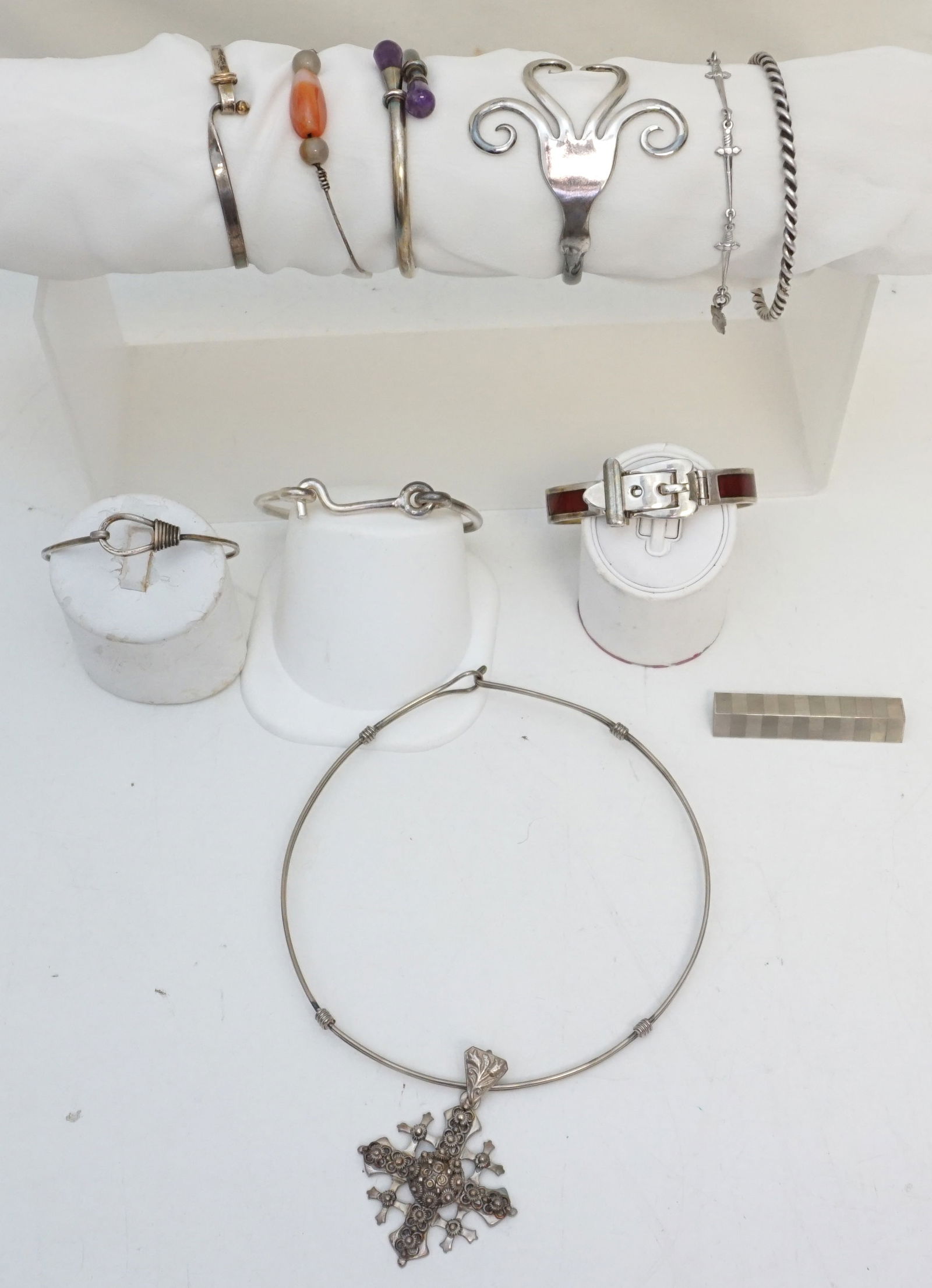 LARGE LOT SILVER BRACELETS, & MORE (1 of 7)