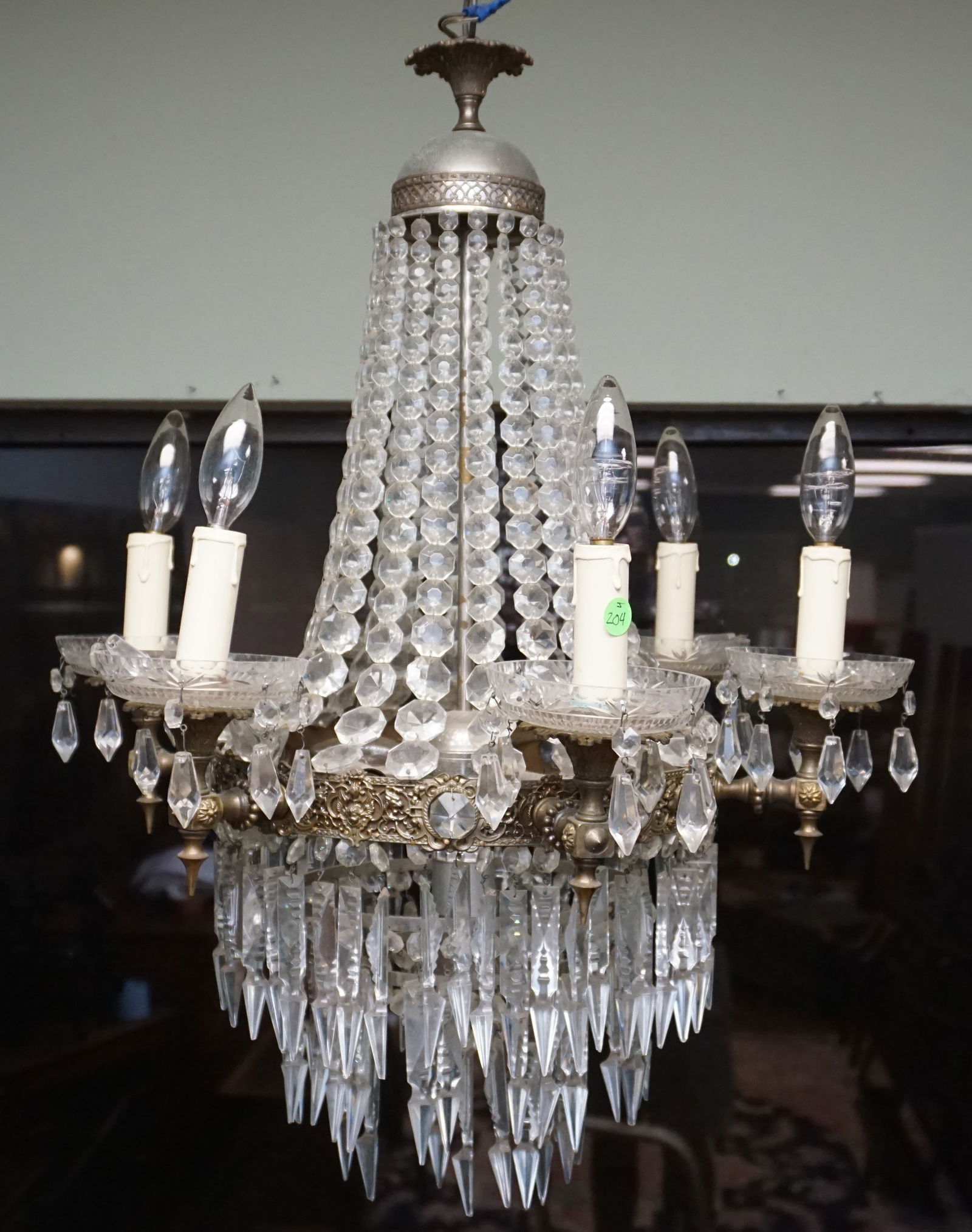 CRYSTAL CHANDELIEER (1 of 7)