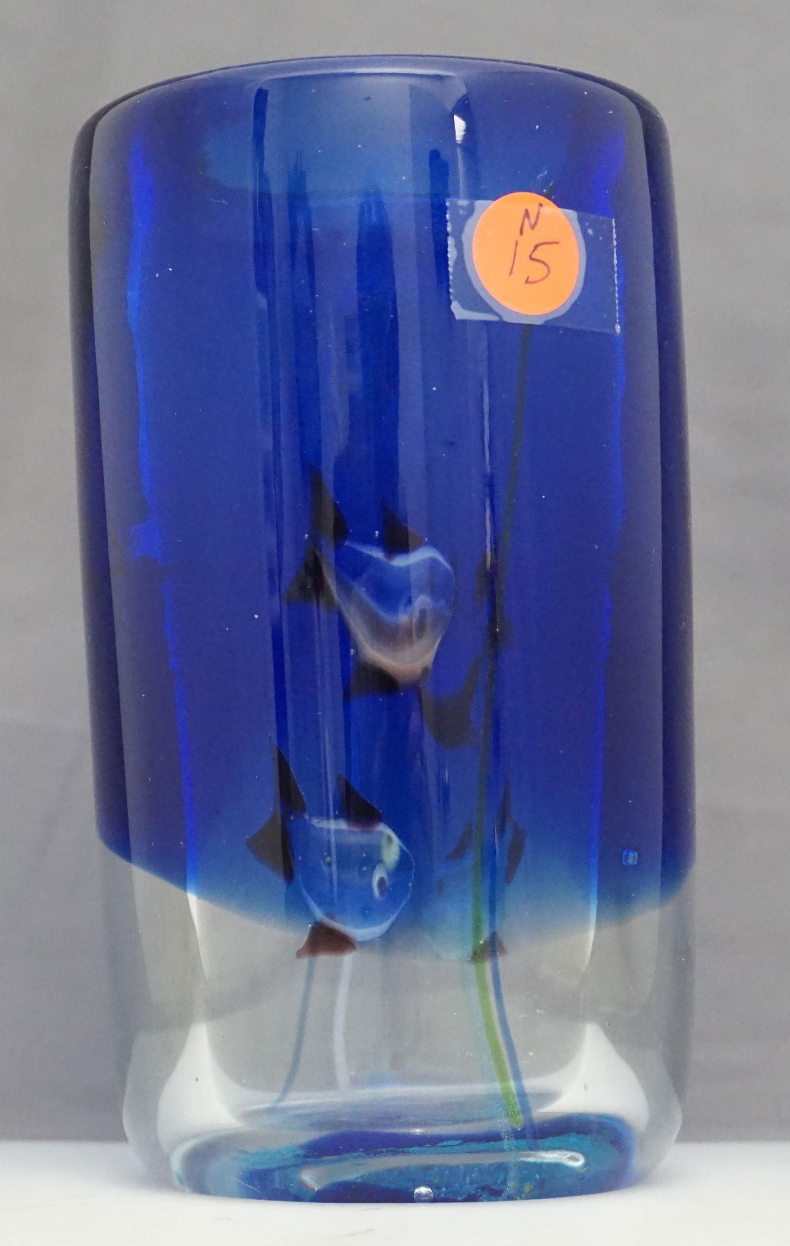 MURANO GLASS LARGE BLUE FISH SCENE VASE (1 of 5)
