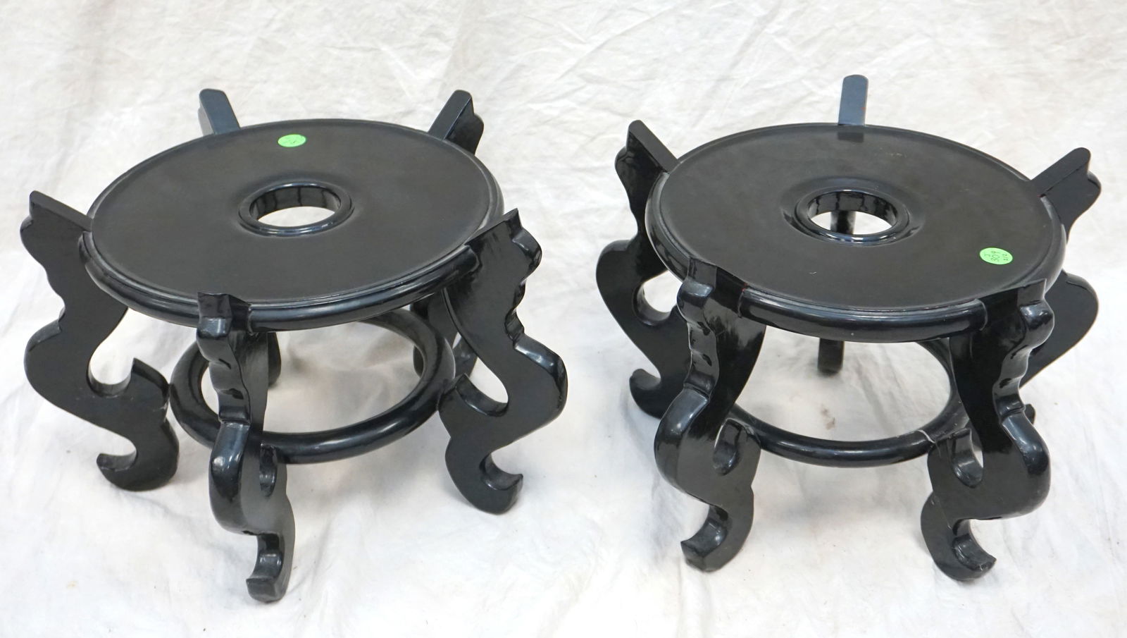 Pair of black lacquered plant stands (1 of 3)