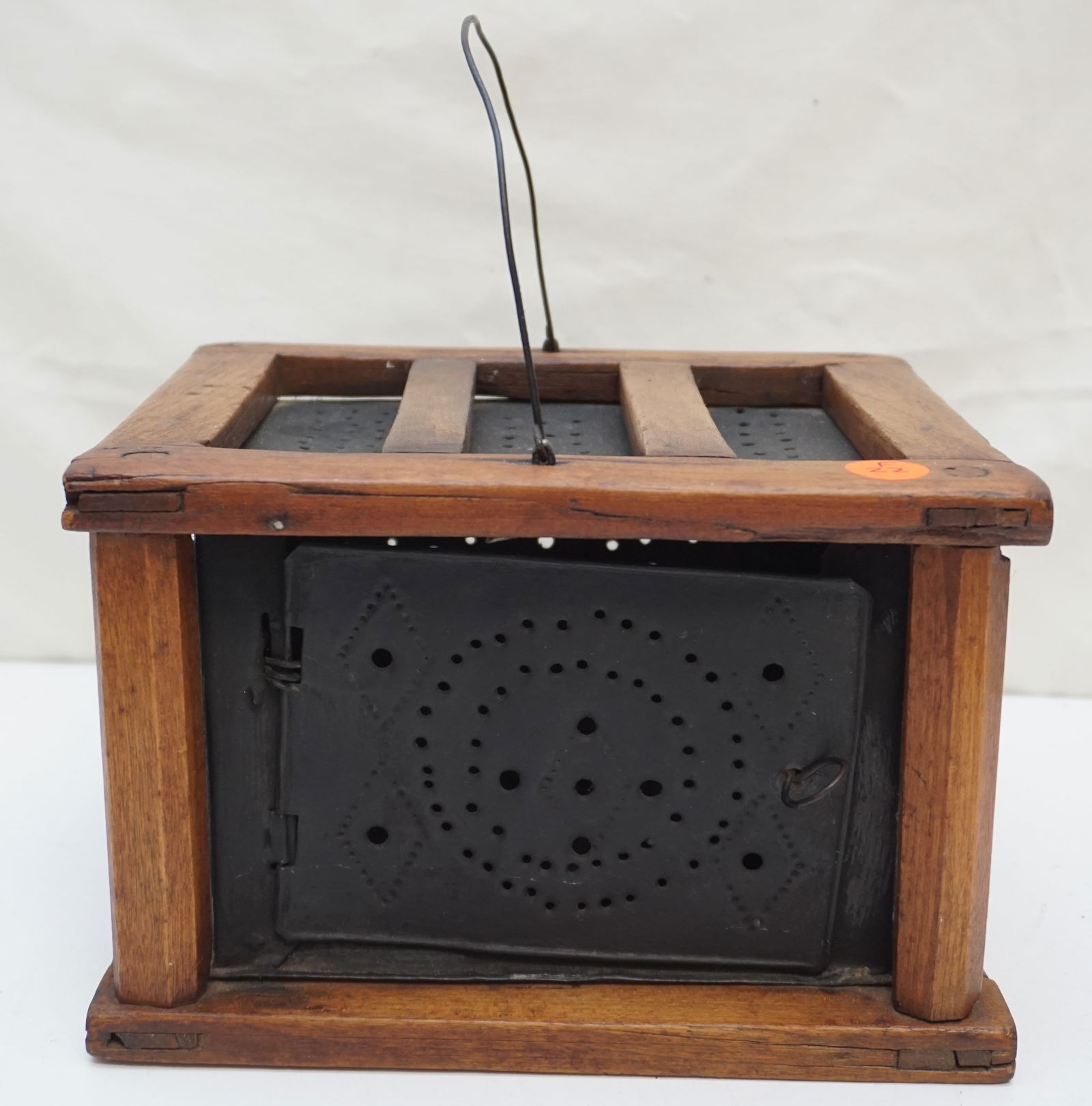 ENCHANTED LIGHT PATTERN CARRIAGE WARMING BOX (1 of 6)