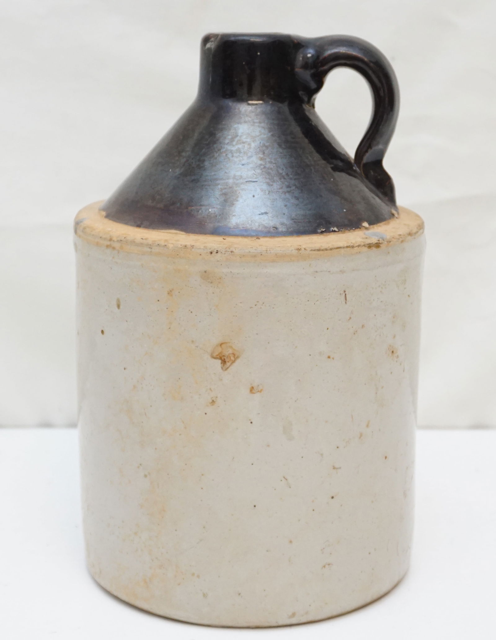 CLASSIC TWO-TONE GLAZED STONEWARE JUG (1 of 8)