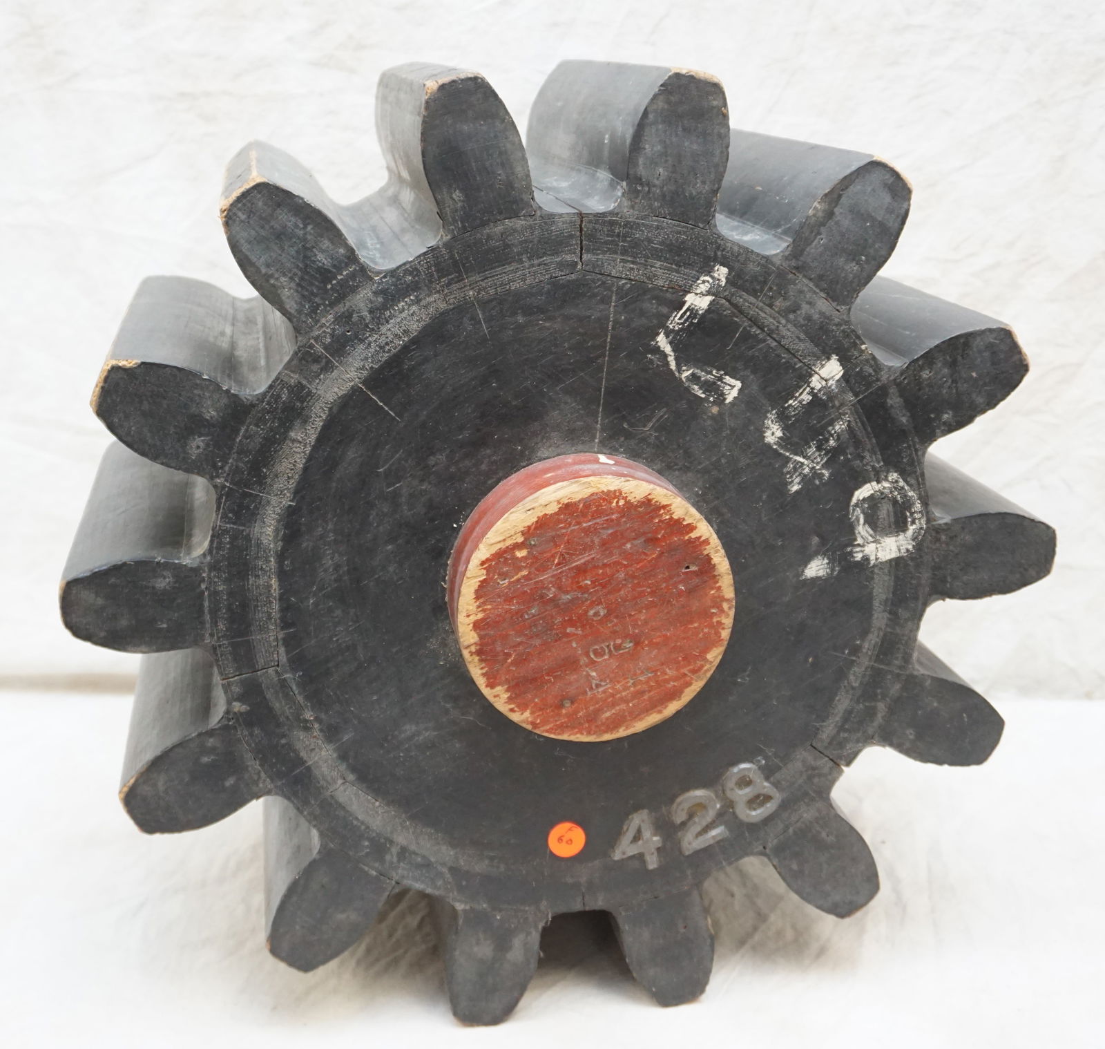 HEFTY ANTIQUE WOODEN GEAR MOLD #428 (1 of 7)