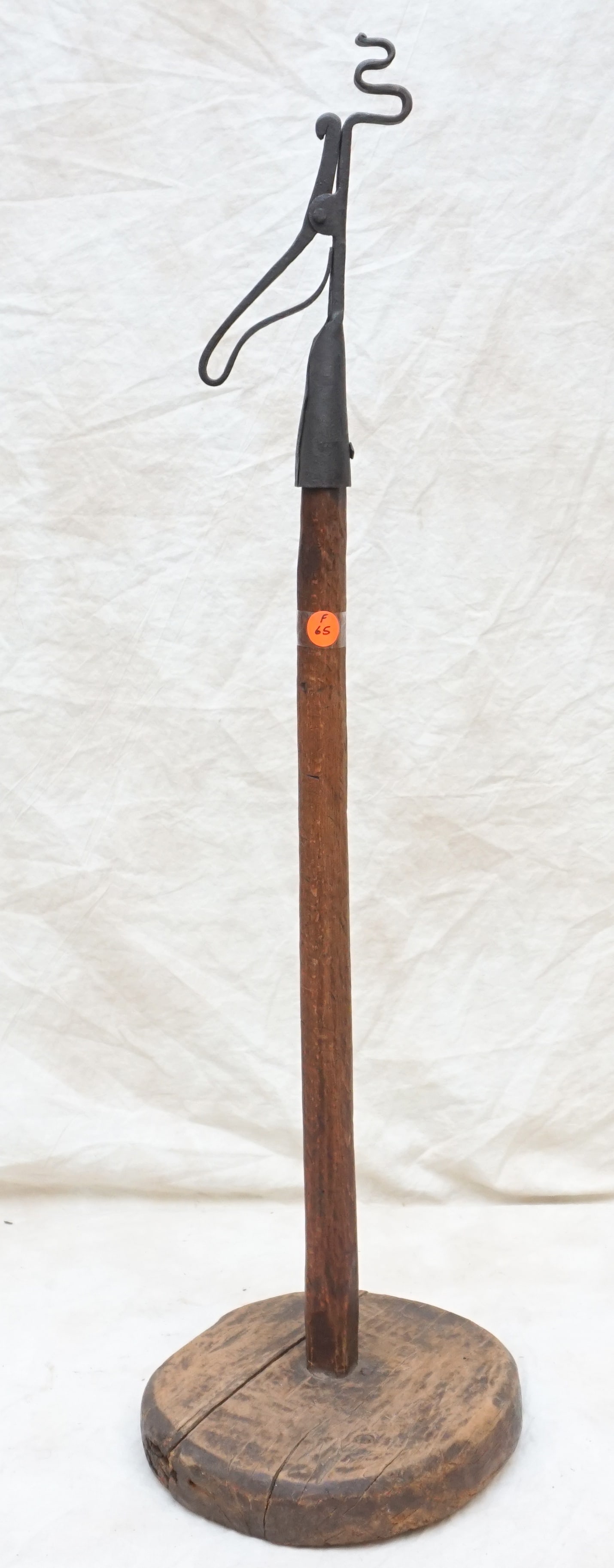 ANTIQUE PRIMITIVE RUSH LIGHT (1 of 8)