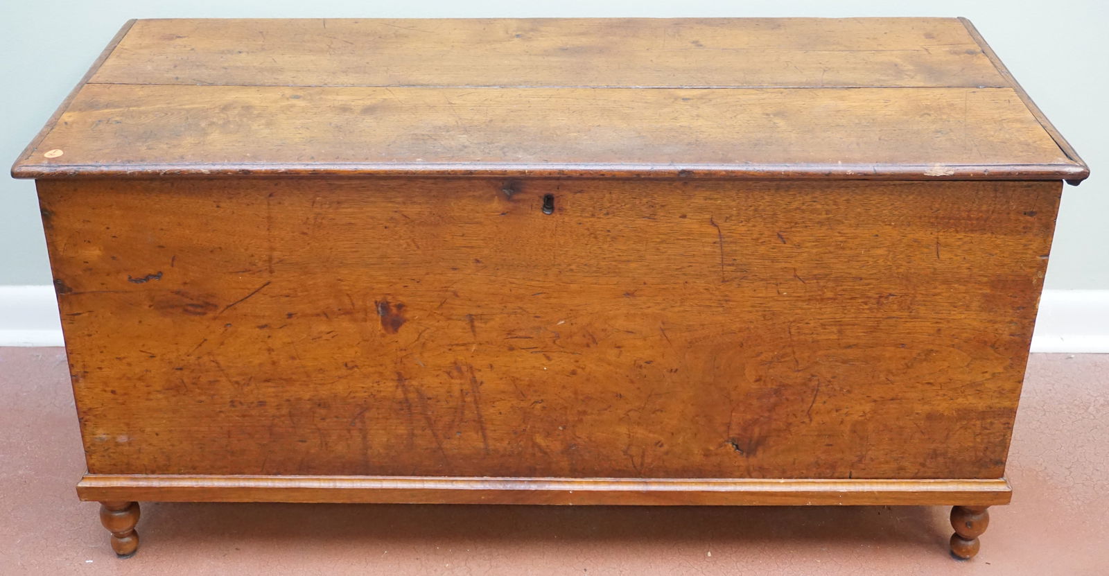 ANTIQUE WOOD BLANKET CHEST (1 of 6)