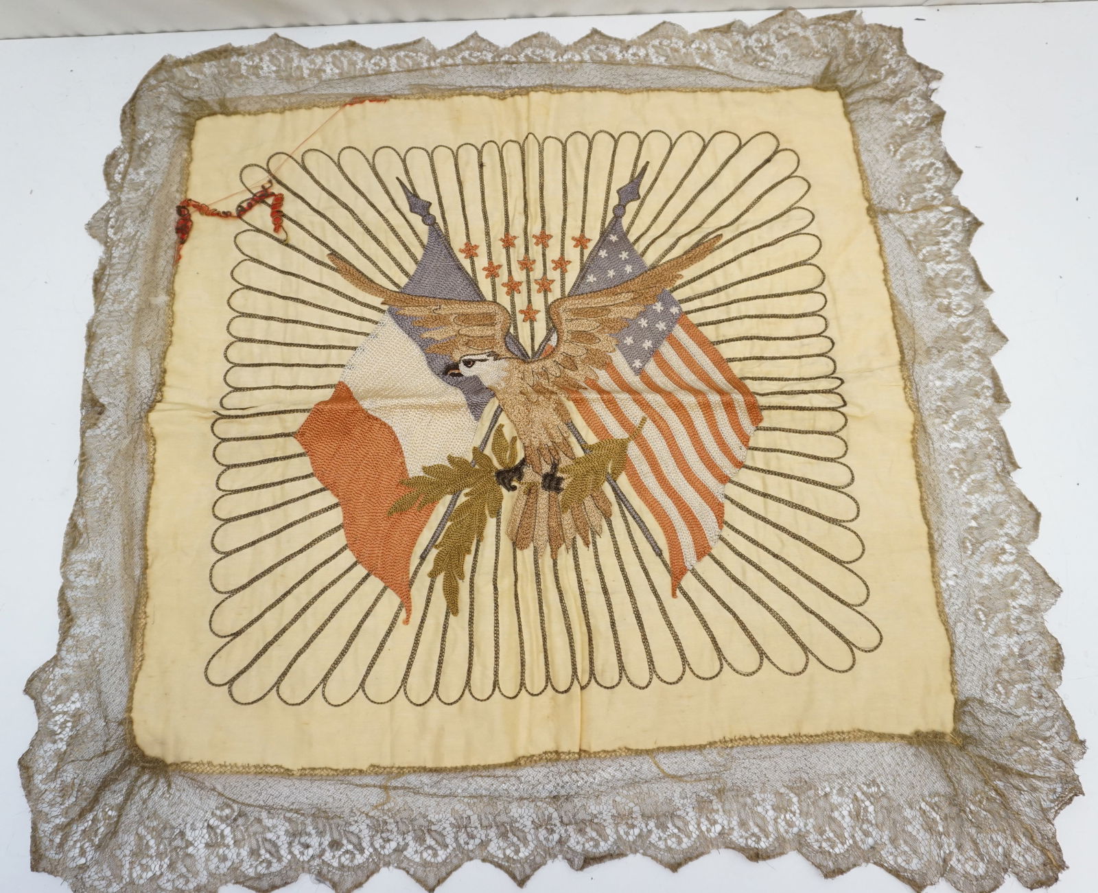 WWI SOUVENIR DE FRANCE EMBROIDERED PILLOW CASE (1 of 4)