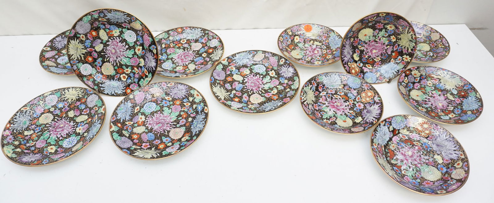 ELEGANT CHINOISERIE LUNCHEON SET (1 of 3)