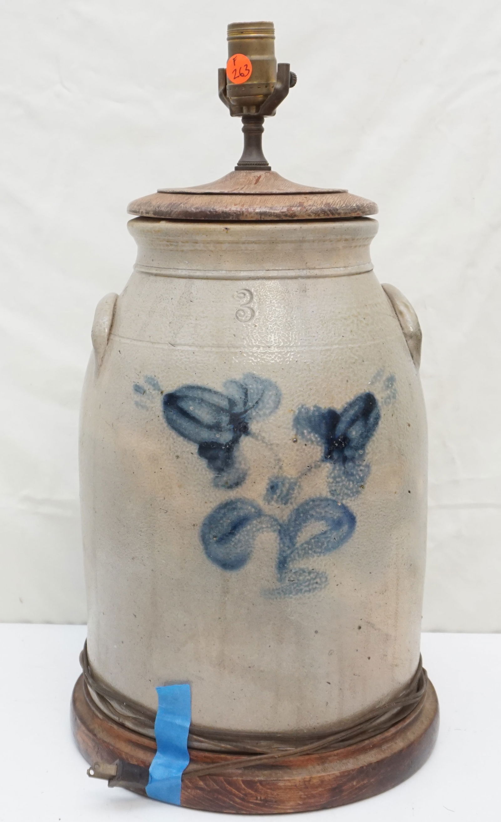 ANTIQUE STONEWARE 3 GALLON CROCK LAMP (1 of 8)