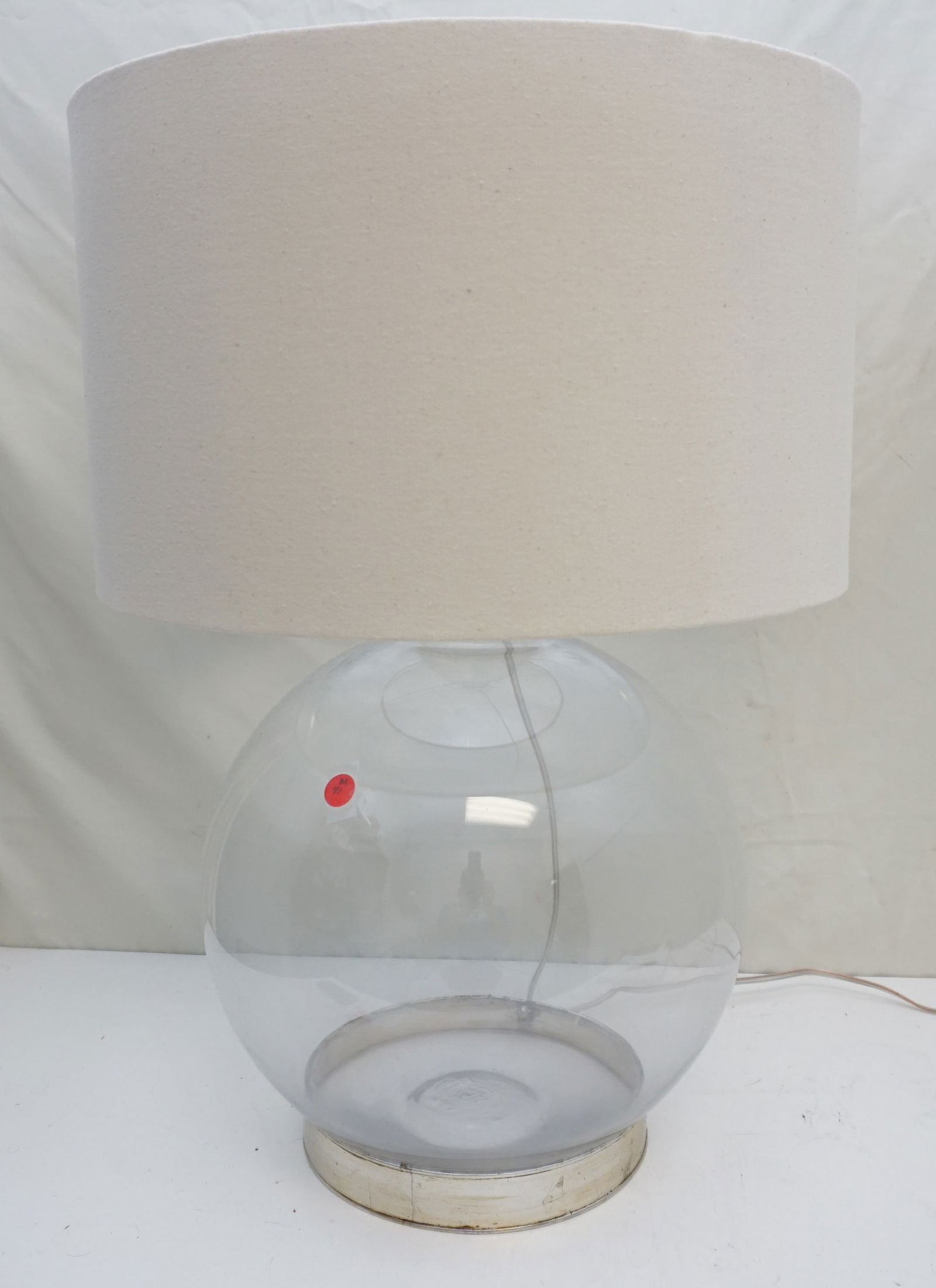 LARGE ROUND GLASS SPHERE TABLE LAMP (1 of 5)