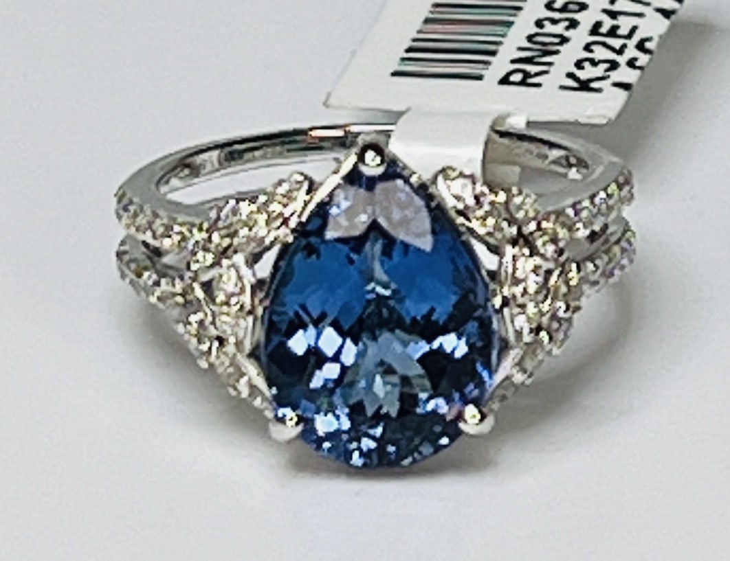 14KT WHITE GOLD TANZANITE & DIAMOND RING (1 of 4)