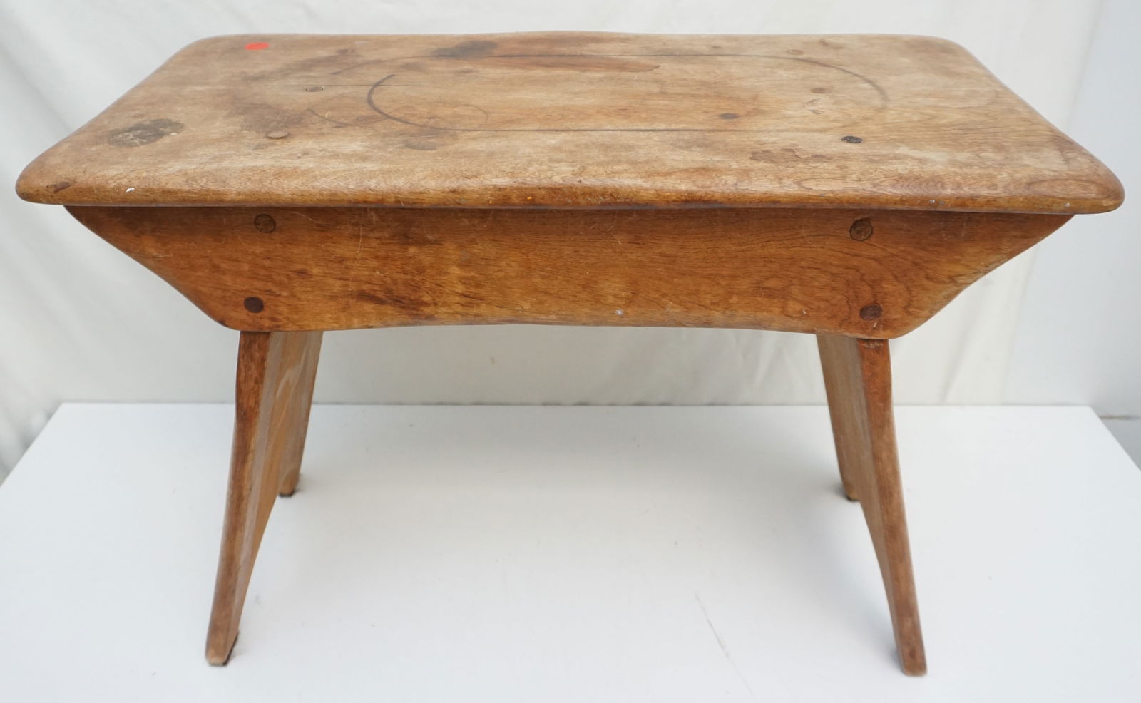 ANTIQUE SOLID WOOD BENCH (1 of 6)