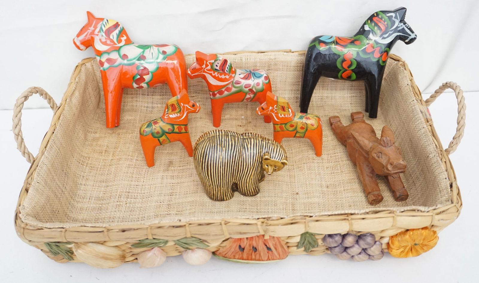 BASKET OF HORSES & MORE (1 of 6)