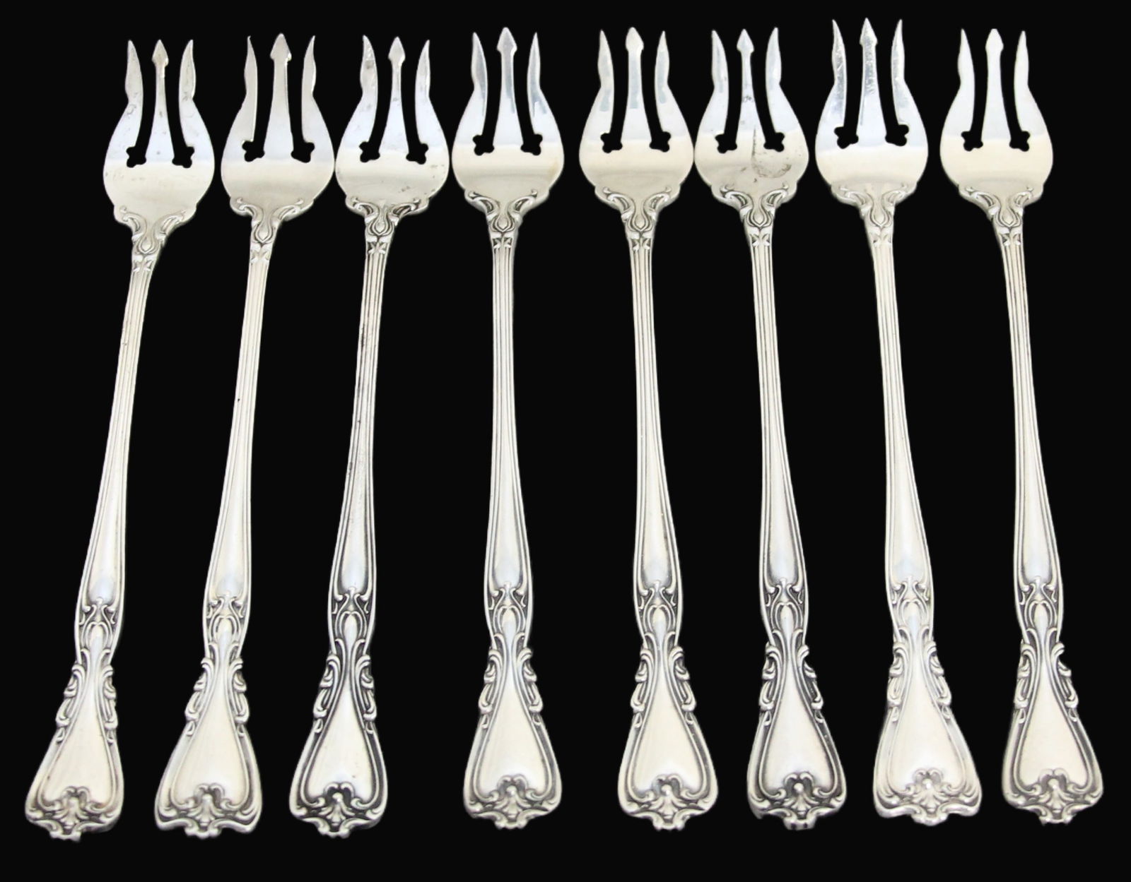 8PC CHANTILLY BY GORHAM - OLIVE FORKS (1 of 4)